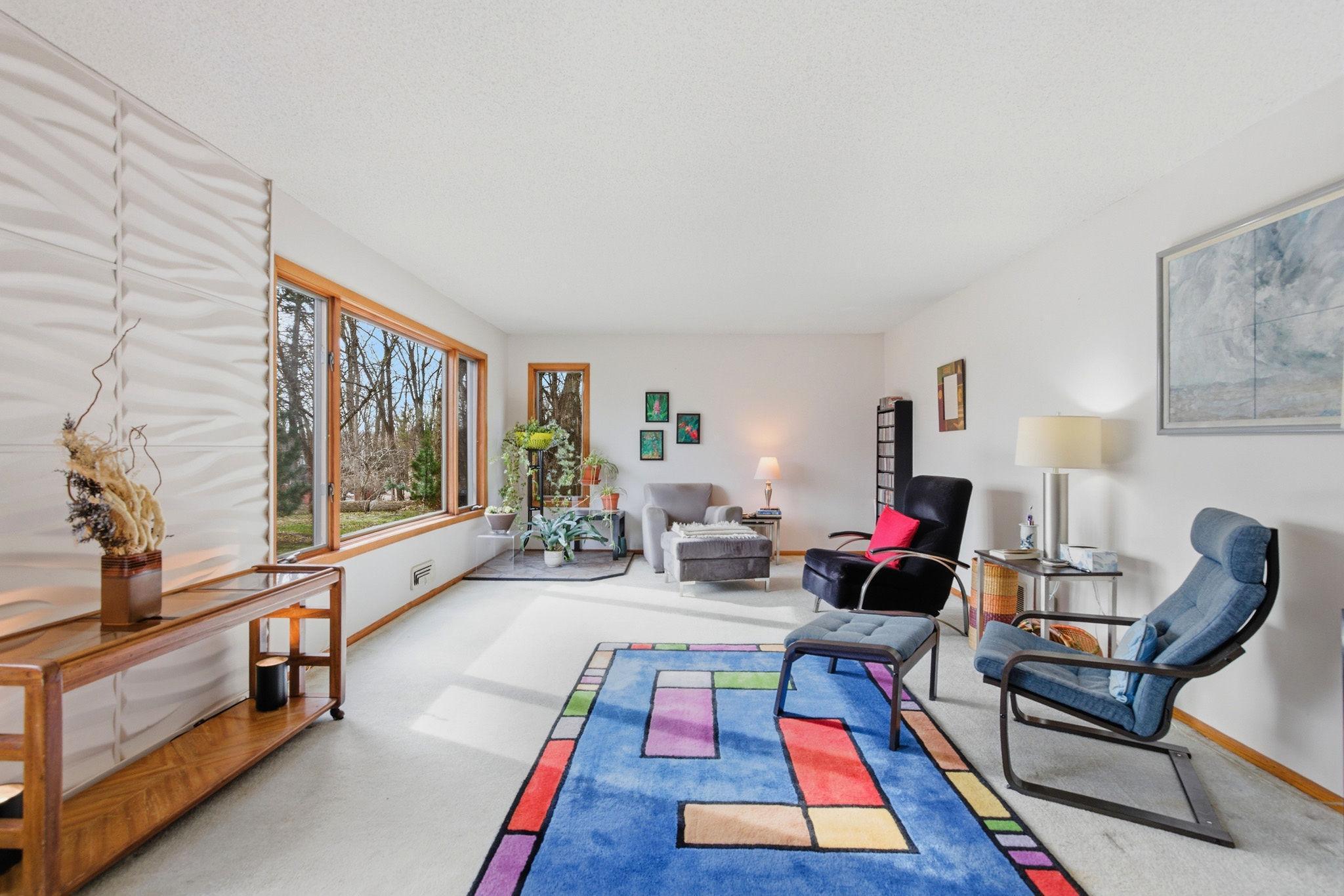 2468 Hamline Avenue N