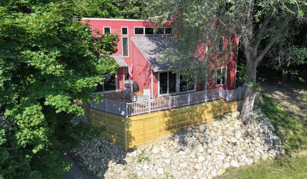Photo of 24425 County Road 17, Winona, MN 55987 (MLS # 7133844)
