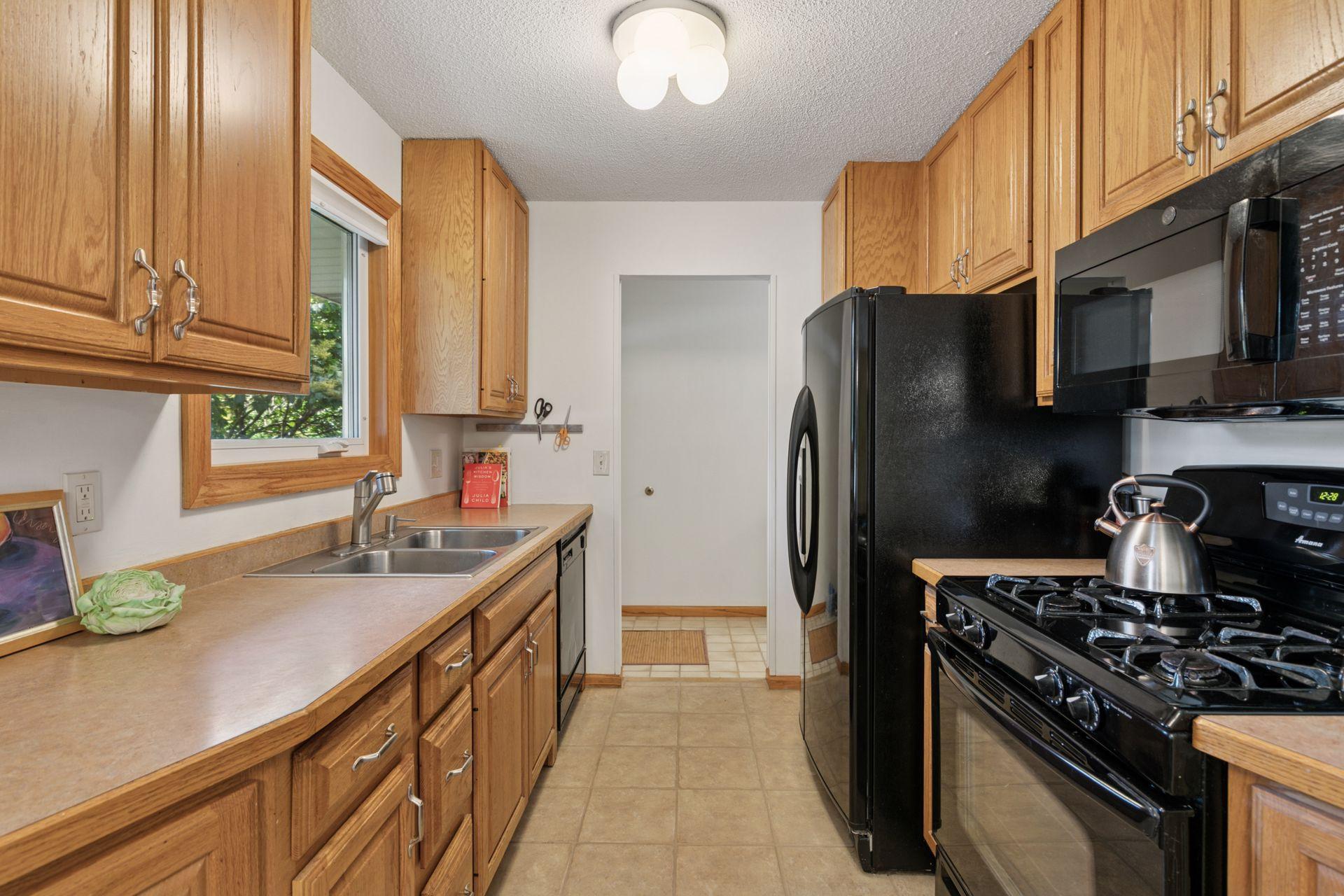 1794 Karis Way