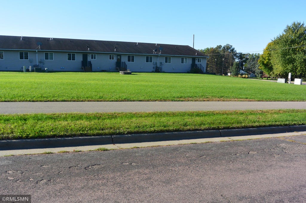Photo of 804 First Street E, Glencoe, MN 55336 (MLS # 7155667)