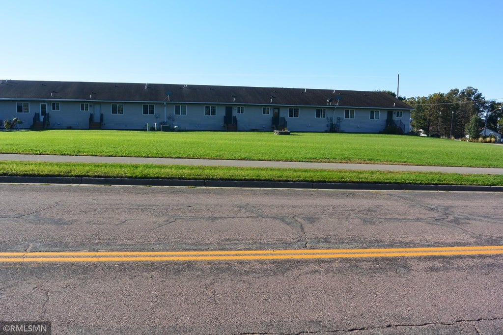 Photo of 804 First Street E, Glencoe, MN 55336 (MLS # 7155667)