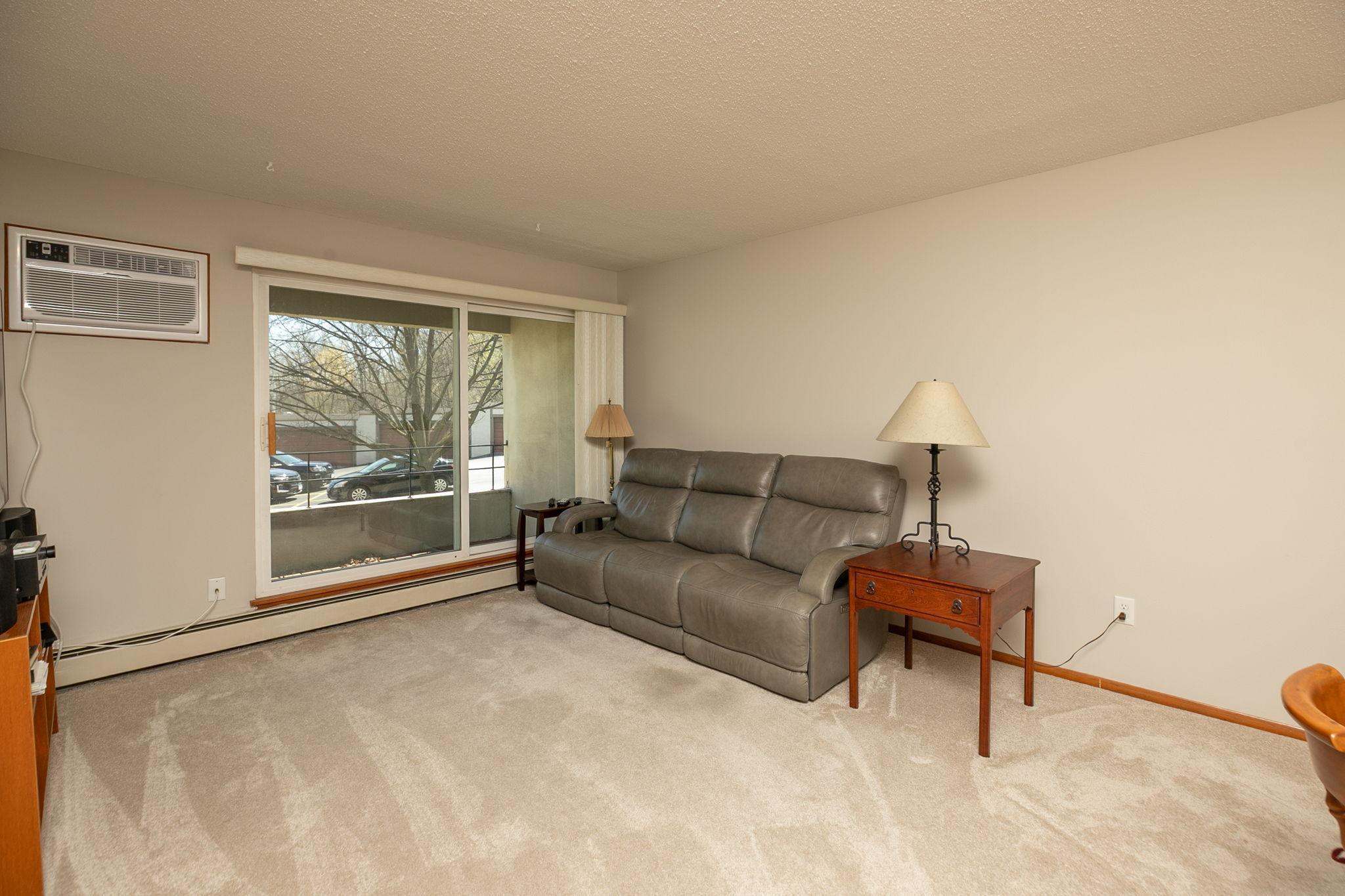 1911 Viking Drive NW 25