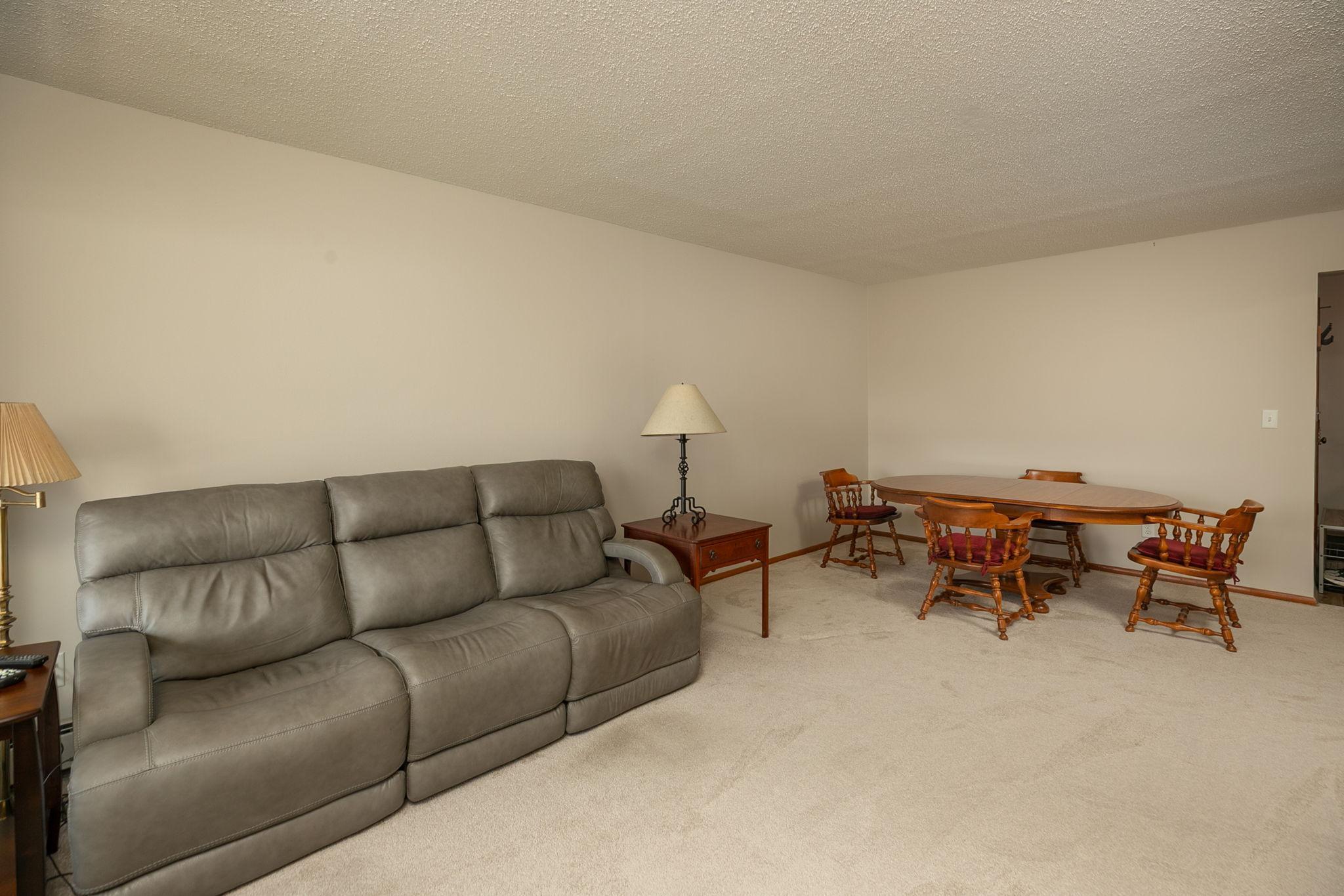 1911 Viking Drive NW 25