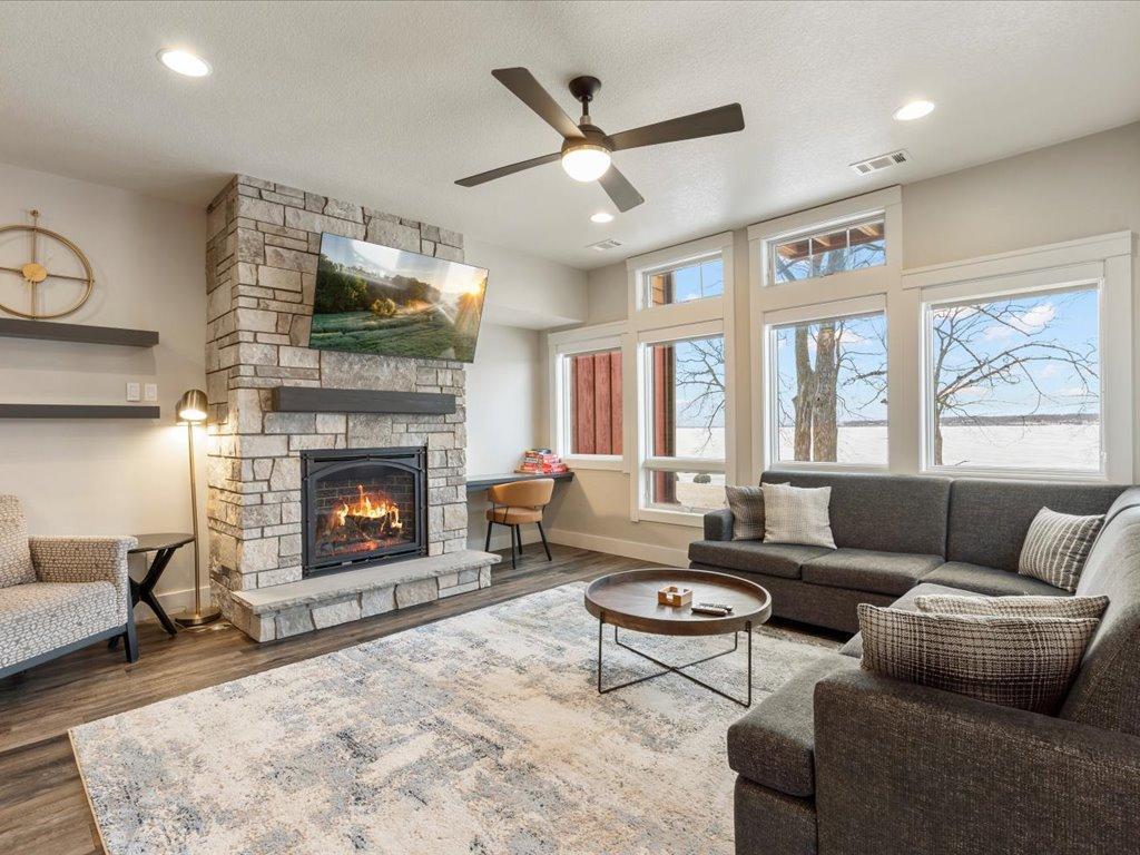 #275 Trapper's Landing Lodge 6906 Beach View Lane NW