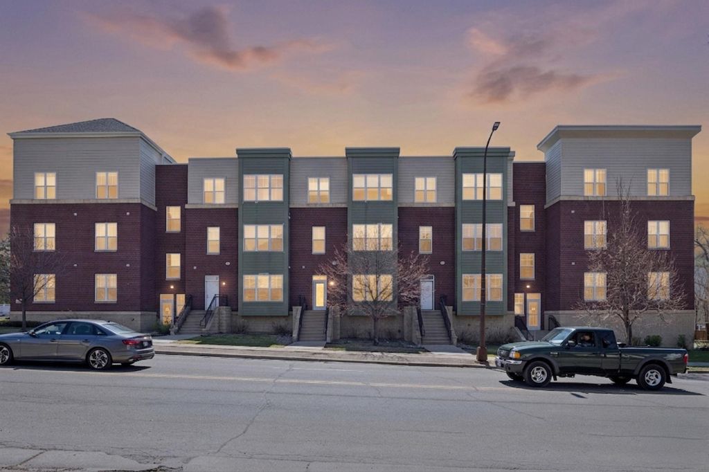 Photo of 1776 Maryland Avenue E #104, Saint Paul, MN 55106 (MLS # 7032390)