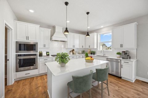 MLS: 7053561