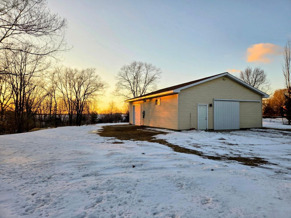 Photo of 15775 Frame Avenue, Hastings, MN 55033 (MLS # 7020310)