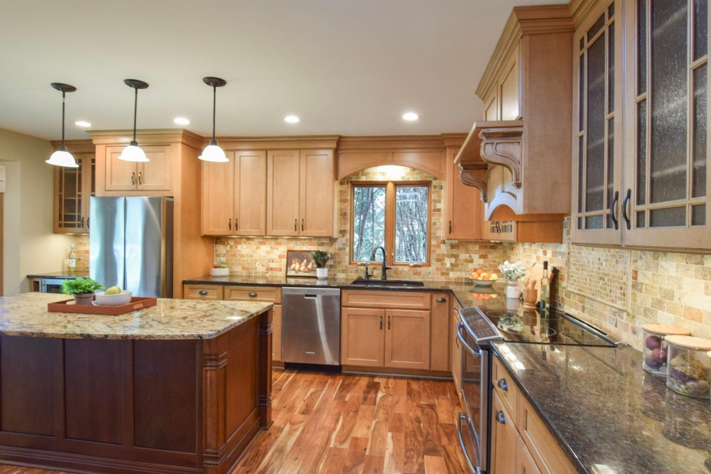 Photo of 4428 Pleasant Drive, Arden Hills, MN 55112 (MLS # 7122372)