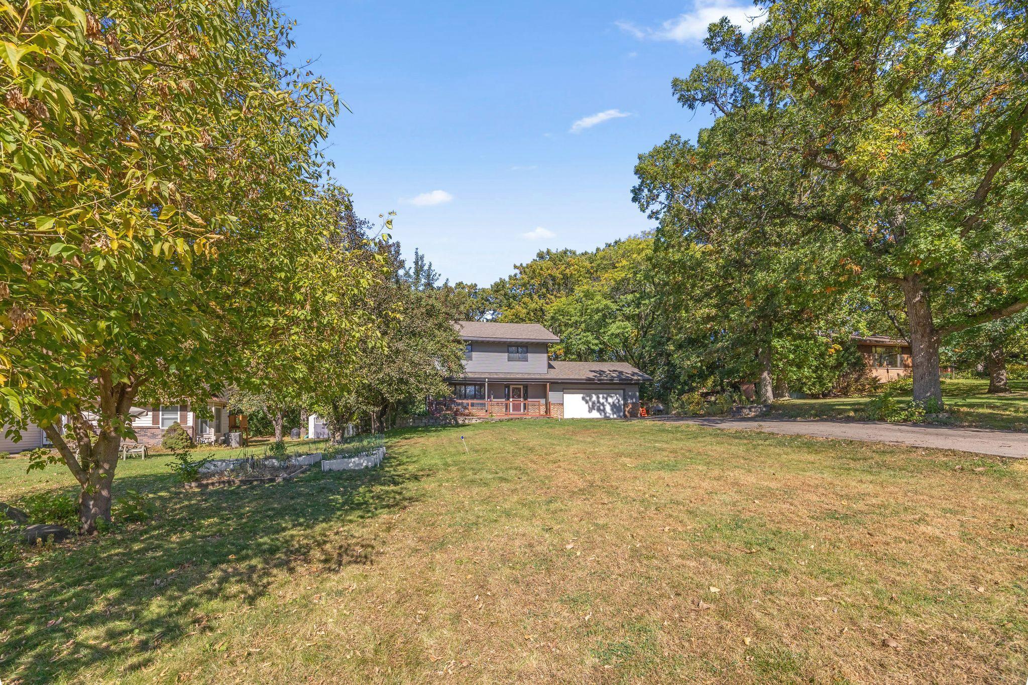 2107 Kings Road