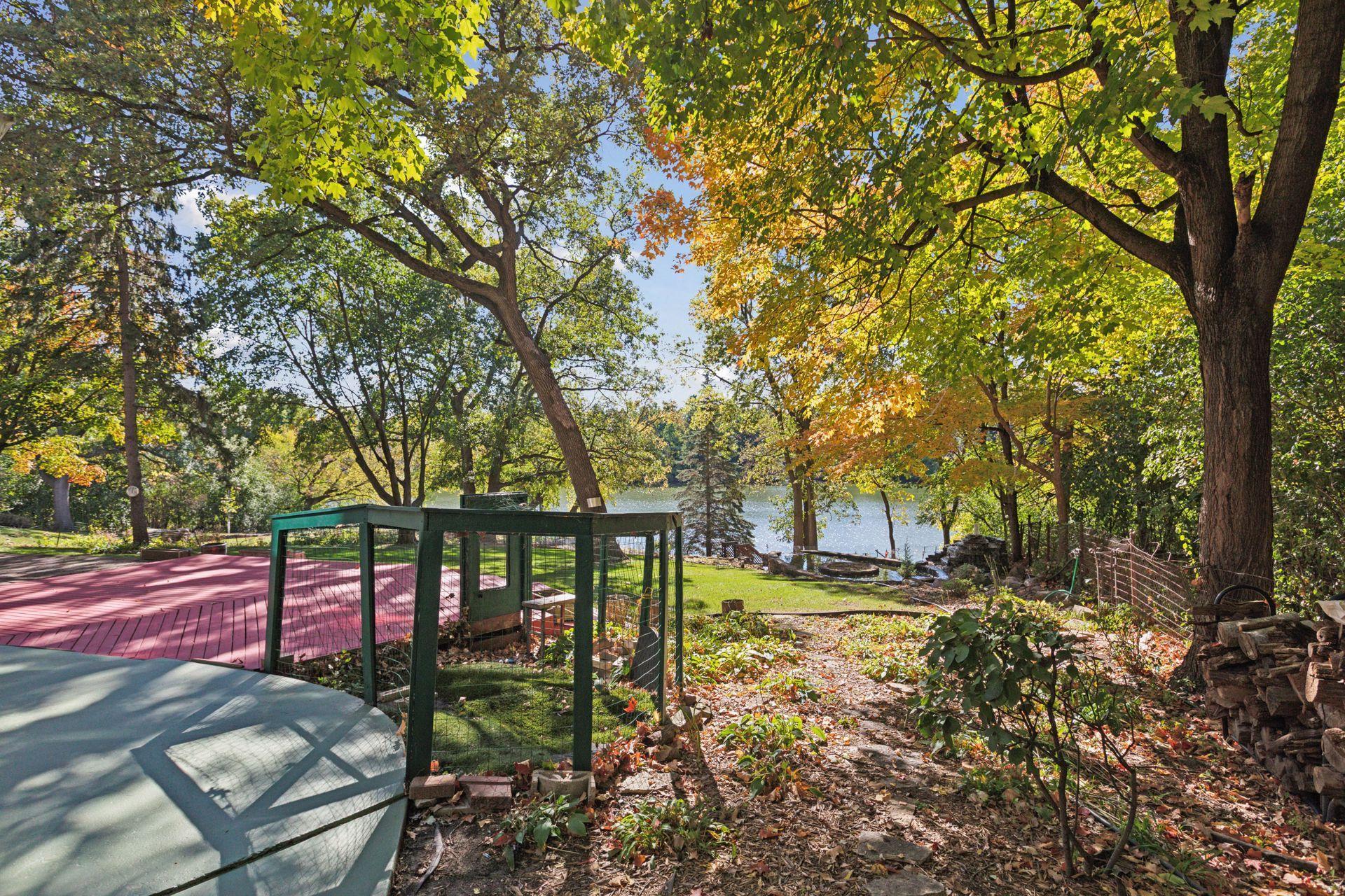 2850 Cavell Avenue S