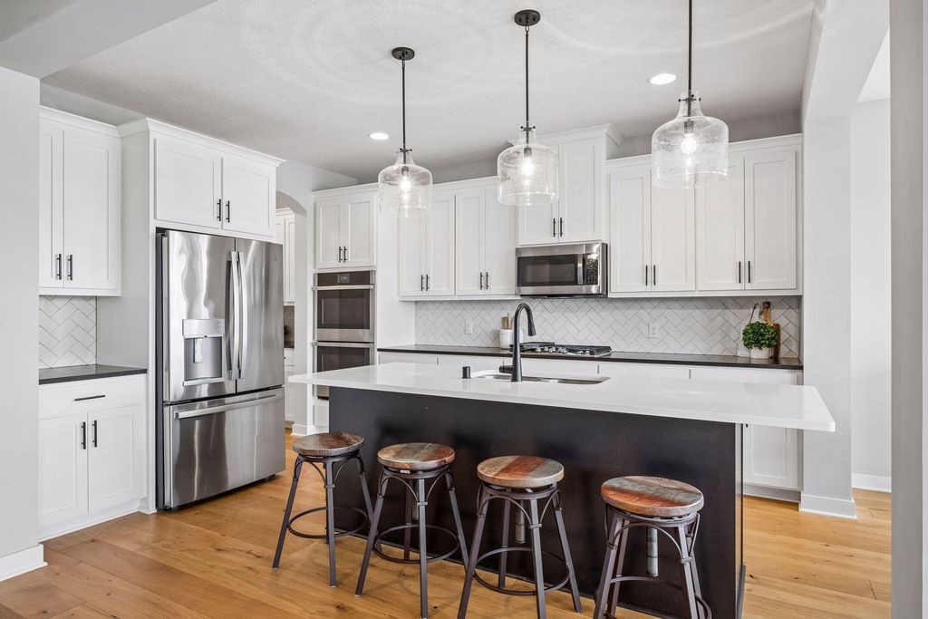 Photo of 4925 Otter Trail NE, Saint Michael, MN 55376 (MLS # 7054901)