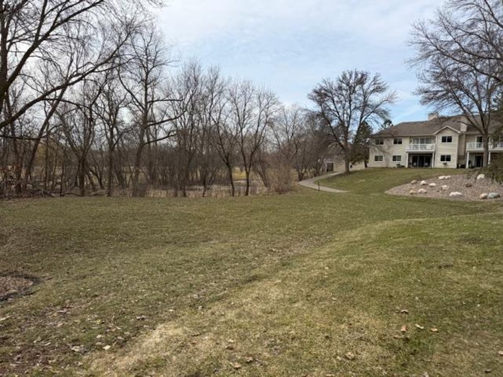 Photo of 14365 Fairway Drive, Eden Prairie, MN 55344 (MLS # 7036519)