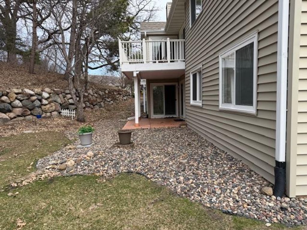 Photo of 14365 Fairway Drive, Eden Prairie, MN 55344 (MLS # 7036519)