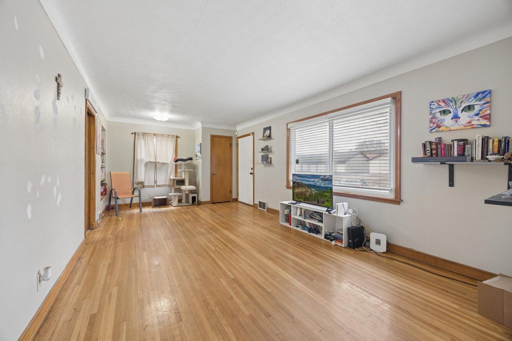 Photo of 1532 Westminster Street, Saint Paul, MN 55130 (MLS # 7042467)