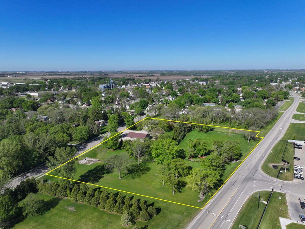 Photo of 406 2nd Street NE, Dodge Center, MN 55927 (MLS # 7080261)