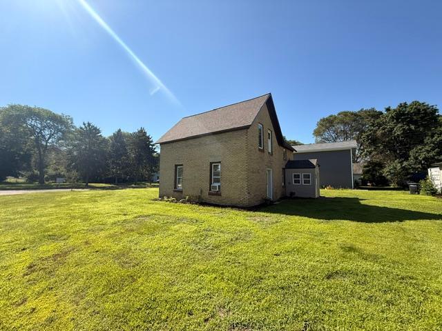 715 5th Street NE - Photo 4