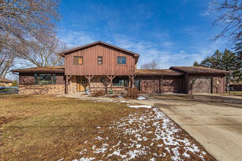 Photo of 255 W 7th Street, Gibbon, MN 55335 (MLS # 7034805)