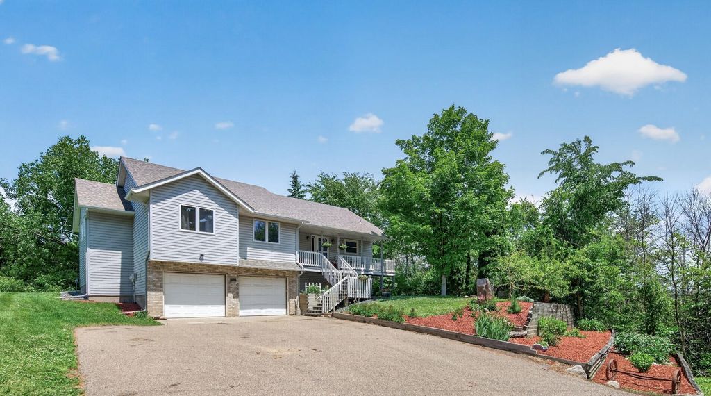 Photo of 600 Kipp DR, Jordan, MN 55352 (MLS # 7092084)