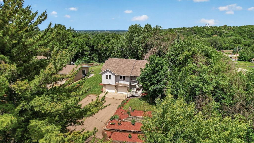 Photo of 600 Kipp DR, Jordan, MN 55352 (MLS # 7092084)