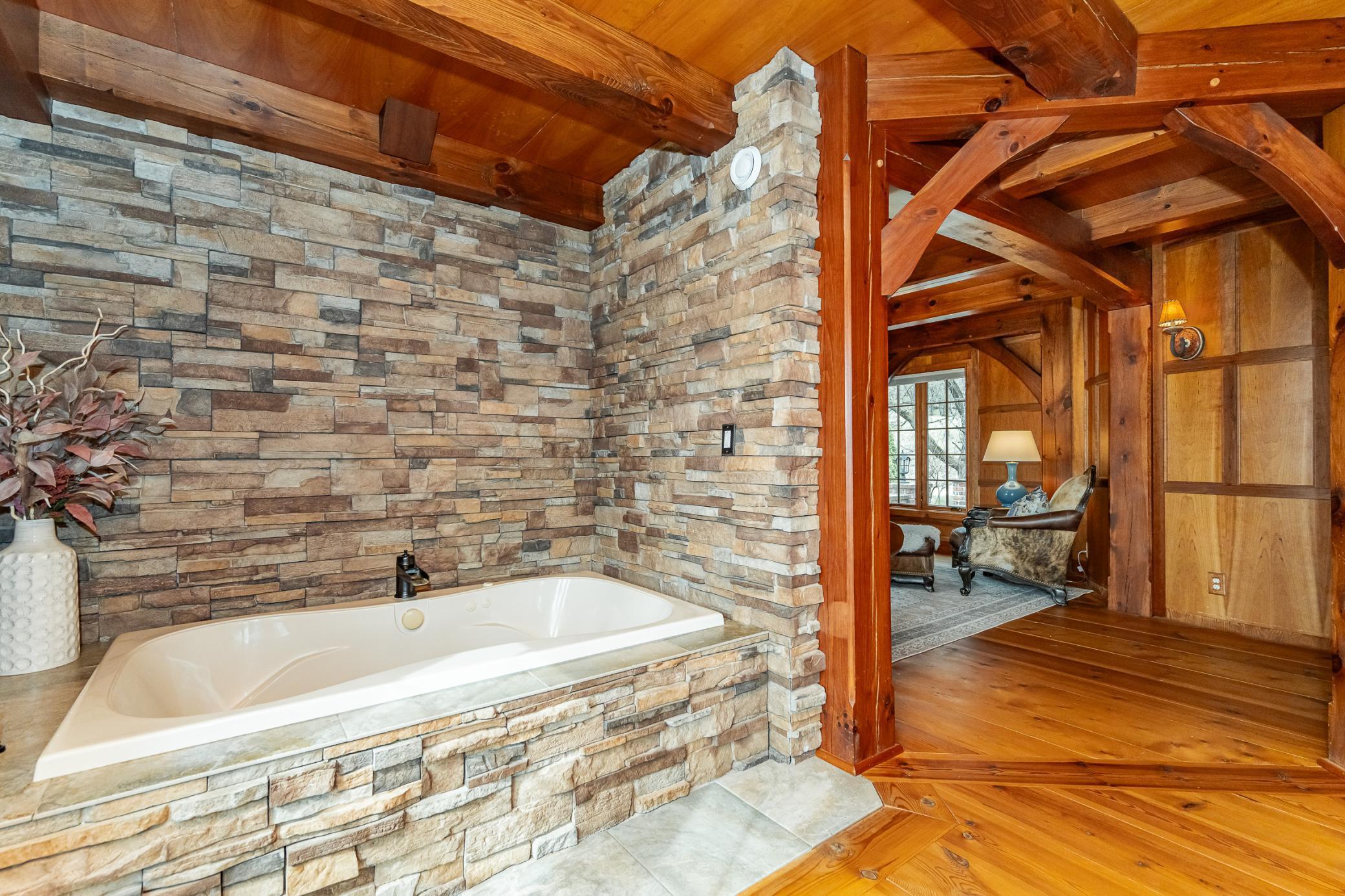 Oronoco, Minnesota, 55960, United States, 4 Bedrooms Bedrooms, ,4 BathroomsBathrooms,Residential,Active,2039043