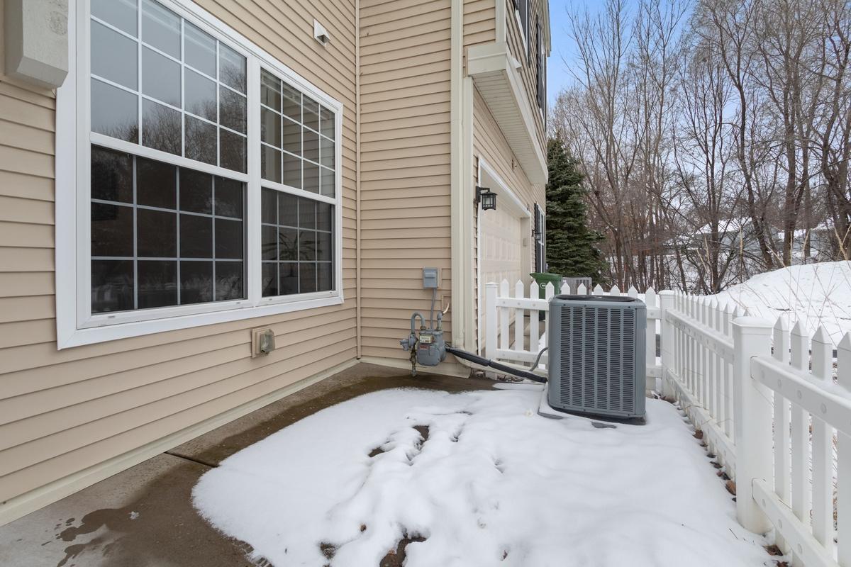 12240 Urbank Street NE G