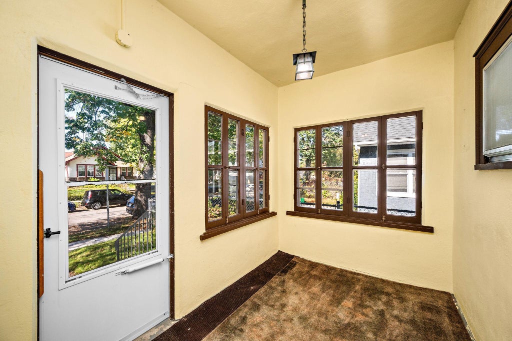 Photo of 1324 Upton Avenue N, Minneapolis, MN 55411 (MLS # 7124481)