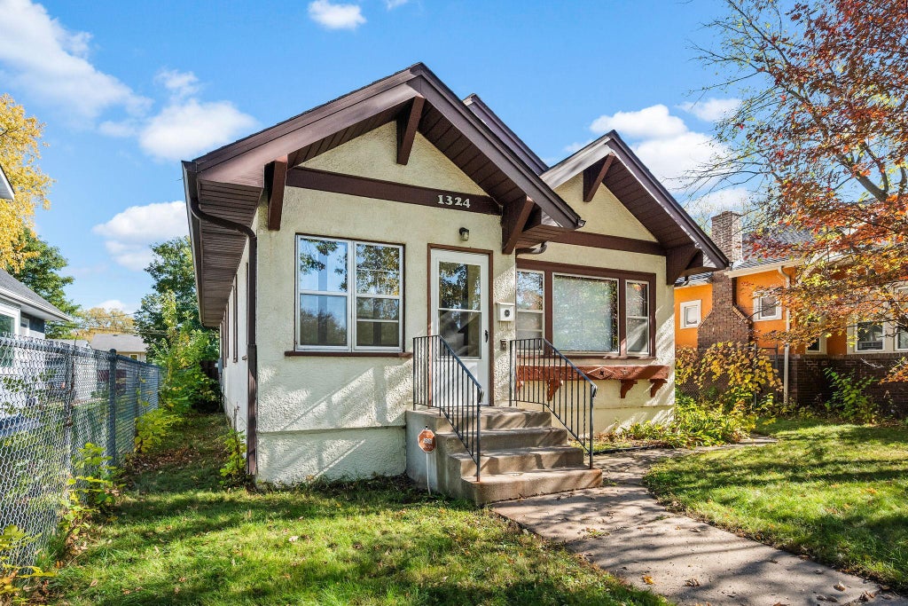 Photo of 1324 Upton Avenue N, Minneapolis, MN 55411 (MLS # 7124481)