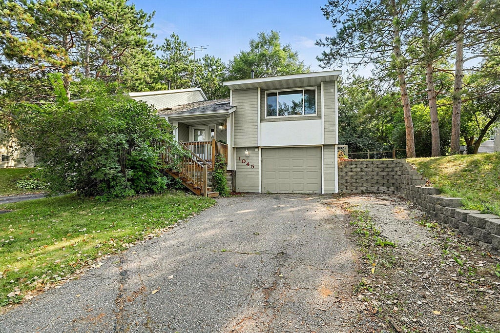 Photo of 1045 Benedict Drive, Sauk Rapids, MN 56379 (MLS # 7120483)