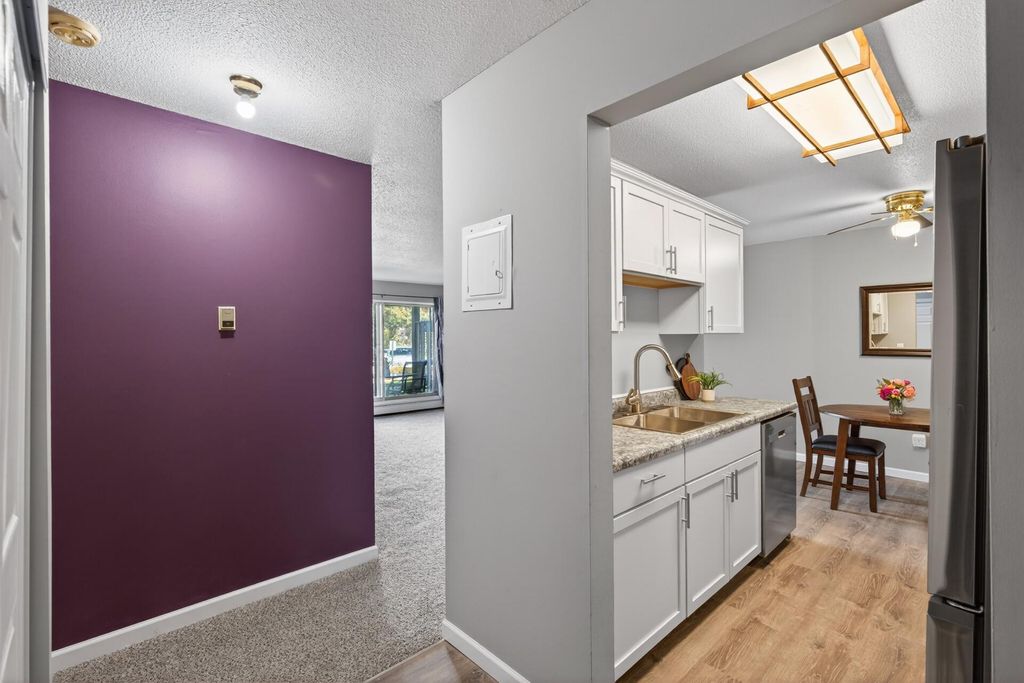 Photo of 2011 E 122nd Street #D1, Burnsville, MN 55337 (MLS # 7063302)
