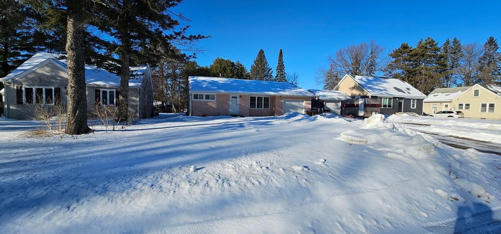 Photo of 1400 S 7th Street, Brainerd, MN 56401 (MLS # 7007750)