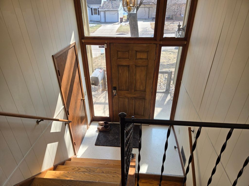 Photo of 526 4th Street W, Hastings, MN 55033 (MLS # 7030993)