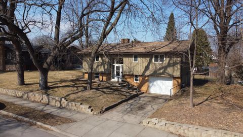 Photo of 526 4th Street W, Hastings, MN 55033 (MLS # 7030993)