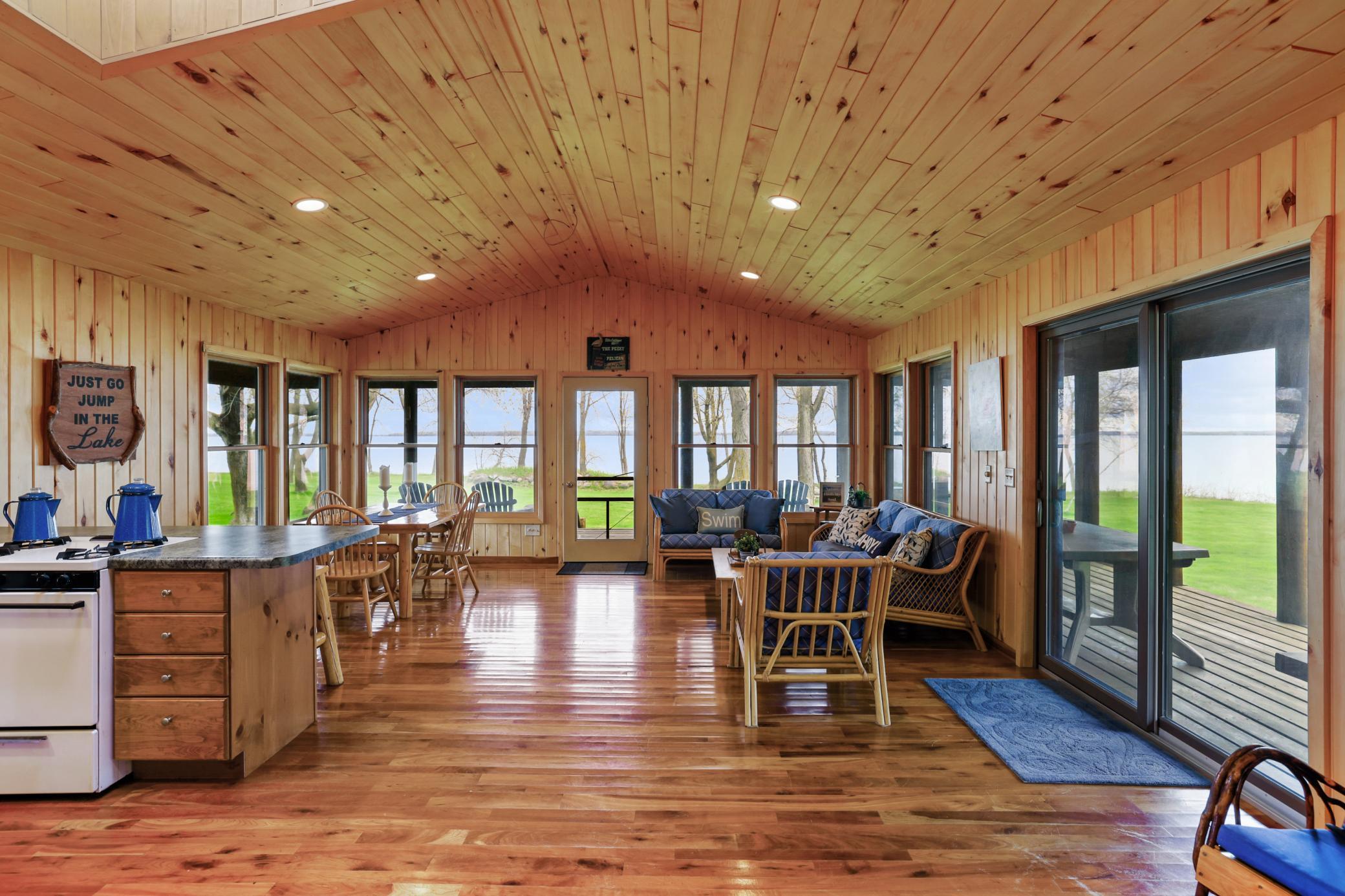 1720 & 1730 Pelican Island Landing NW