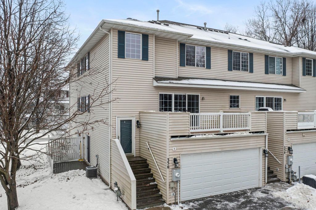 Photo of 356 Gironde Court, Woodbury, MN 55125 (MLS # 7006269)