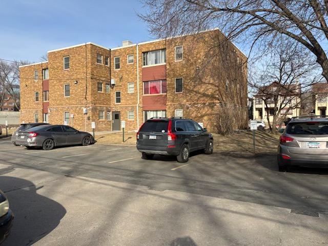 2100 Pleasant Avenue