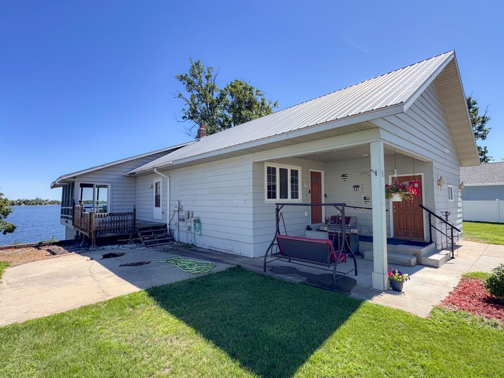 Photo of 1907 S Lake Irving Drive SW, Bemidji, MN 56601 (MLS # 7124359)
