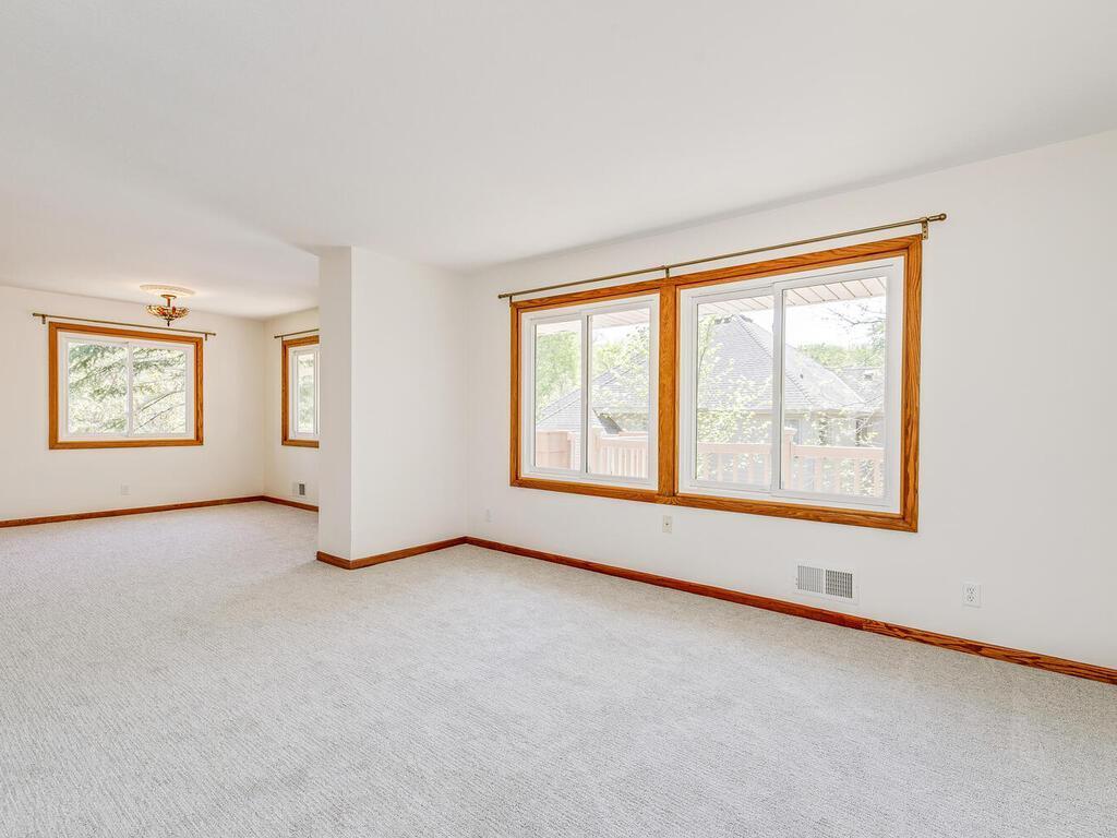 7651 W 86th Street