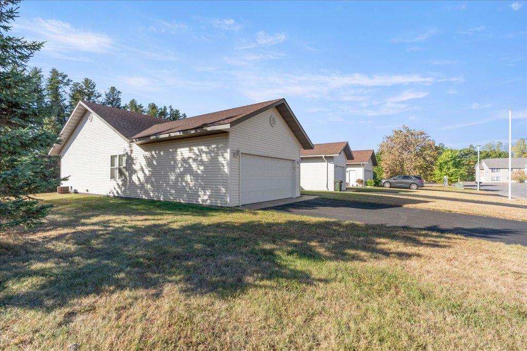 2401 Hillcrest Drive