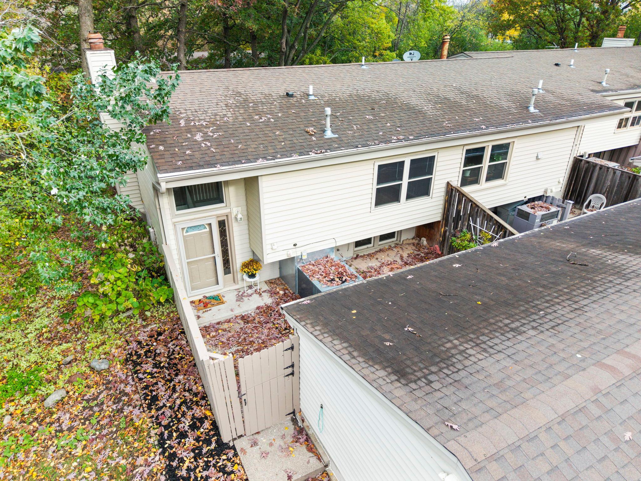 6384 Aspenwood Plaza