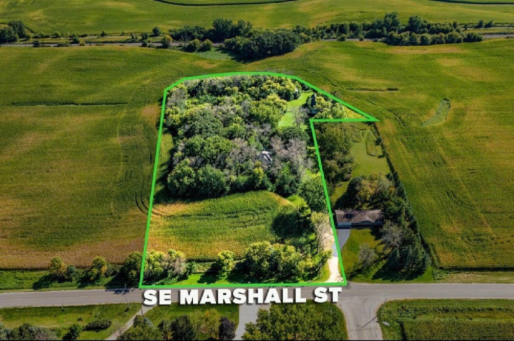 Photo of 2404 SE Marshall Street, Albert Lea, MN 56007 (MLS # 7145070)
