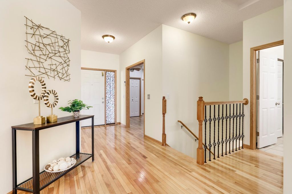 Photo of 17896 Glasgow Way, Lakeville, MN 55044 (MLS # 7013261)