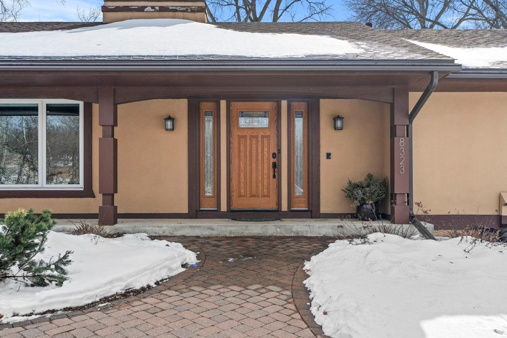 Photo of 8323 W Franklin Avenue, Saint Louis Park, MN 55426 (MLS # 7039967)
