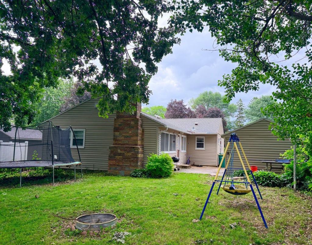 Photo of 607 Edgewood Avenue, Albert Lea, MN 56007 (MLS # 7105736)