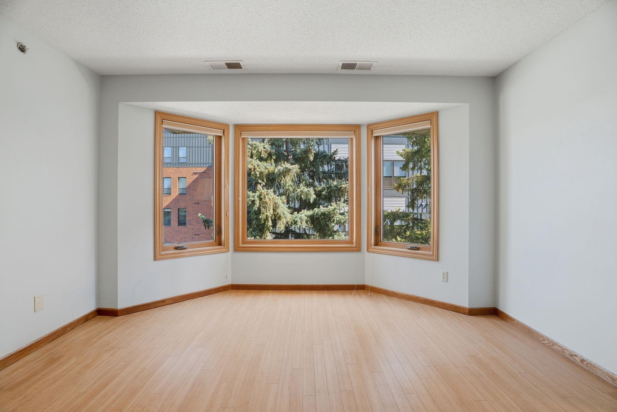 32 11th Avenue S 303