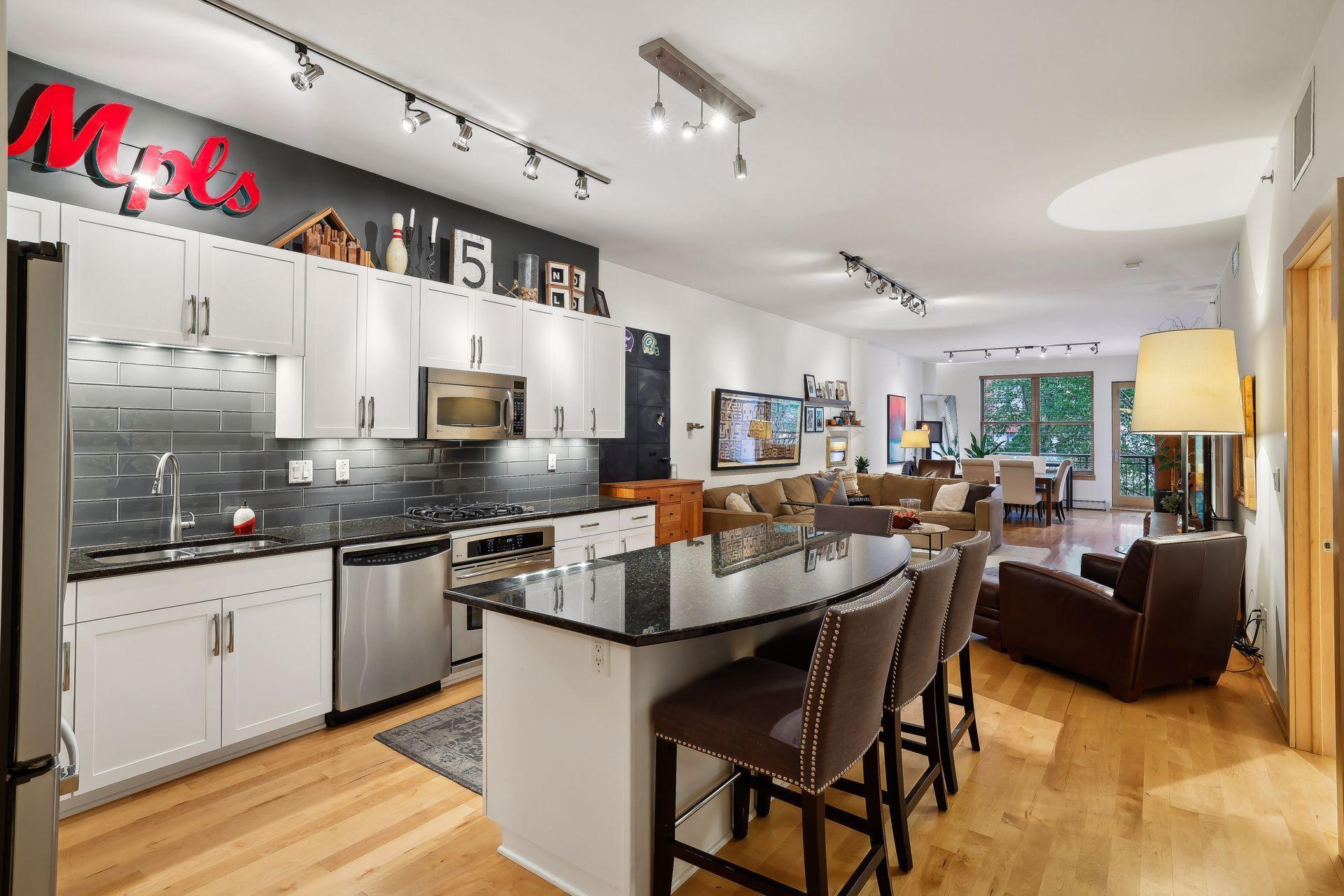 401 N 2nd Street 208