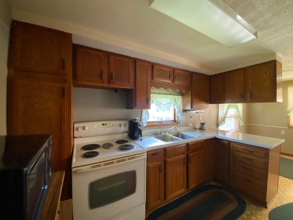 Photo of 1119 W Front Street, Albert Lea, MN 56007 (MLS # 7063557)