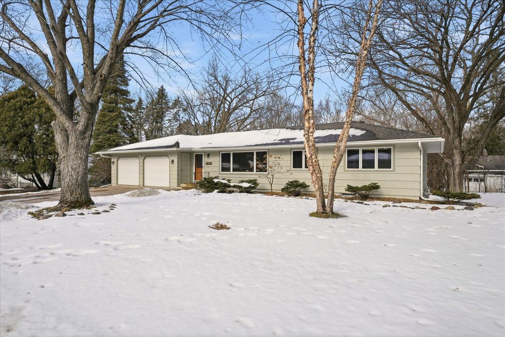 Photo of 14812 Belvoir Drive, Minnetonka, MN 55345 (MLS # 6802101)
