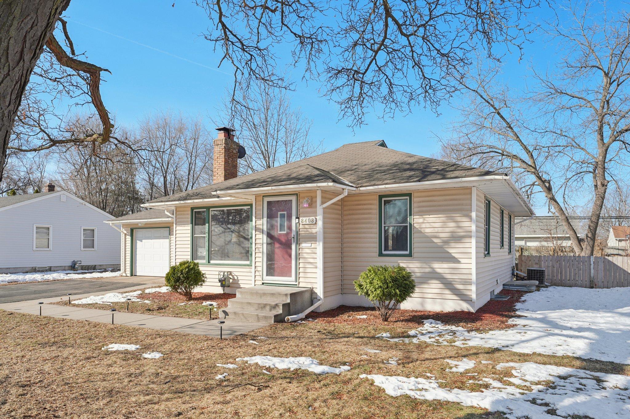 8408 Wentworth Avenue S