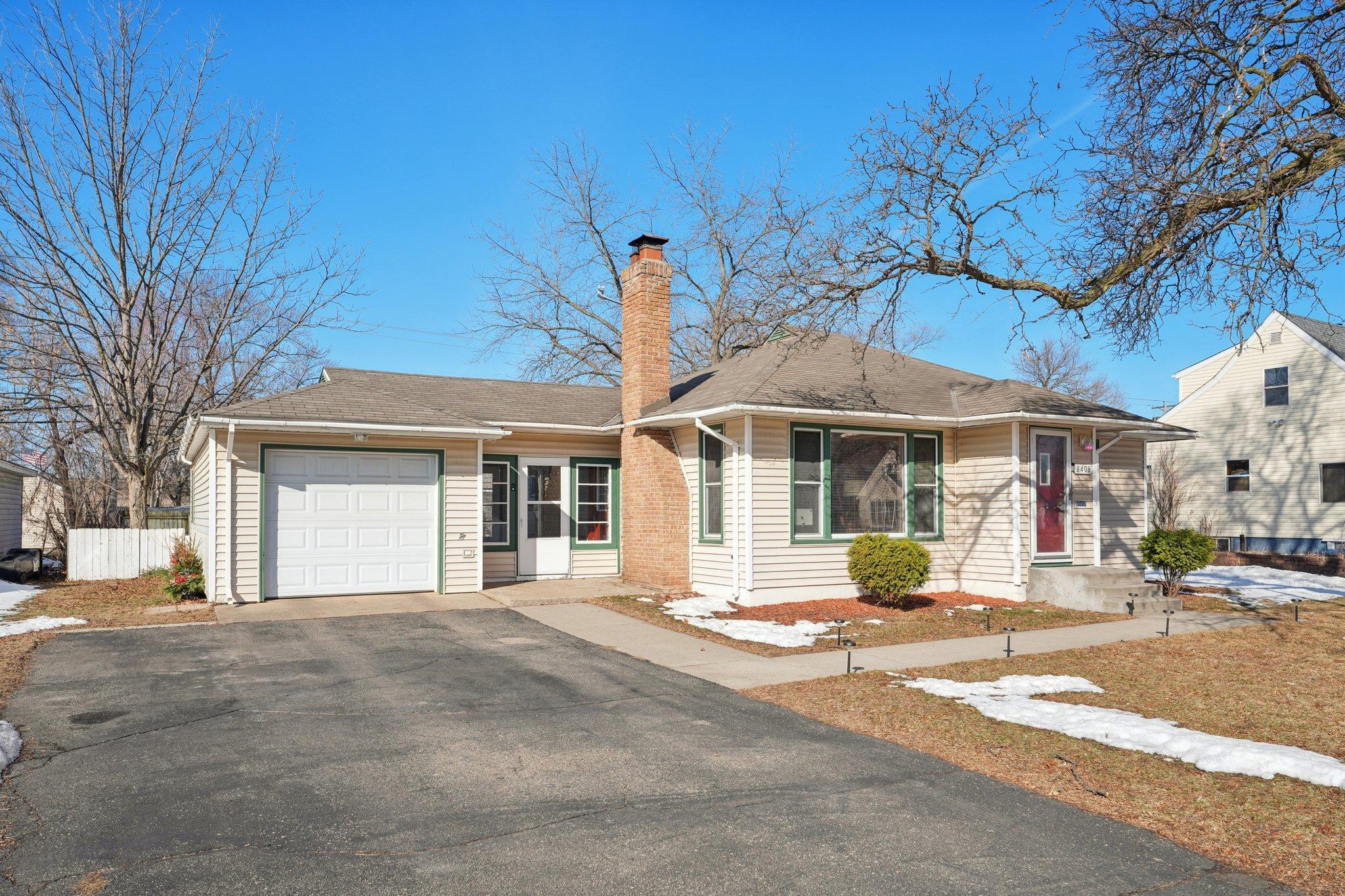 8408 Wentworth Avenue S