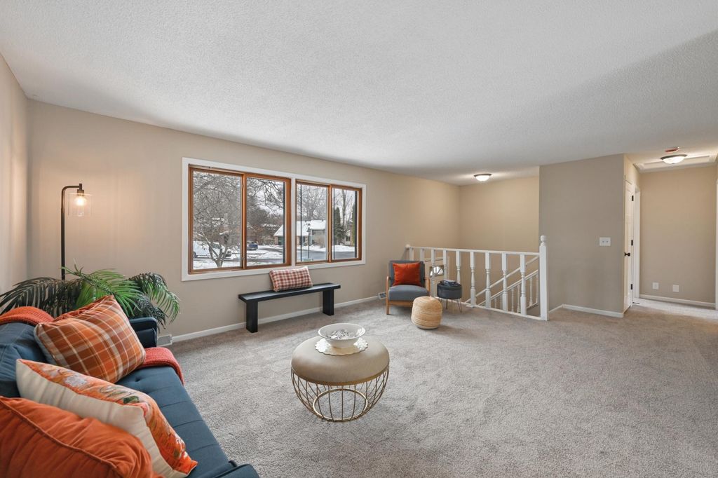 Photo of 923 123rd Lane NW, Coon Rapids, MN 55448 (MLS # 7030303)